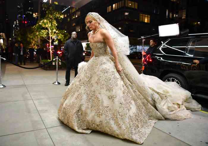 Wedding dresses jennifer lopez